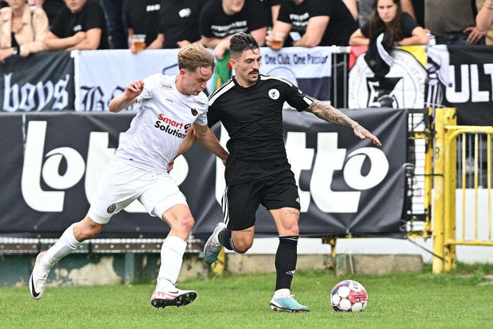 Eendracht Aalst lost 1-2 at home to Mandel United on Sunday.