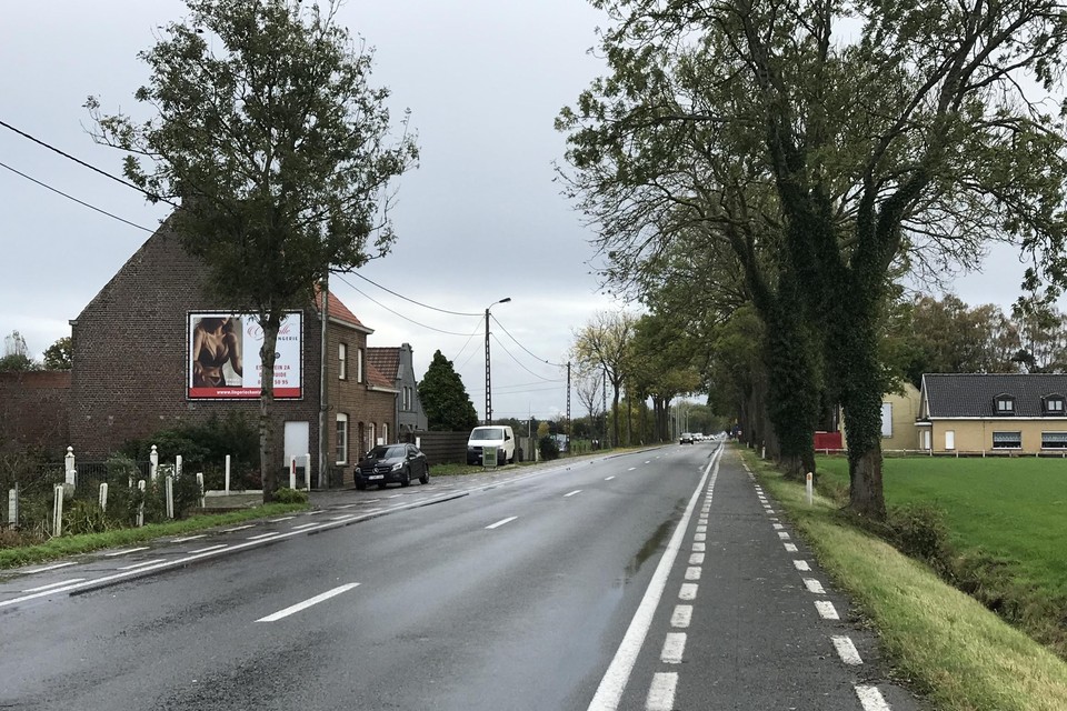 De steekpartij gebeurde in een woning in de Oostendesteenweg in Eernegem.