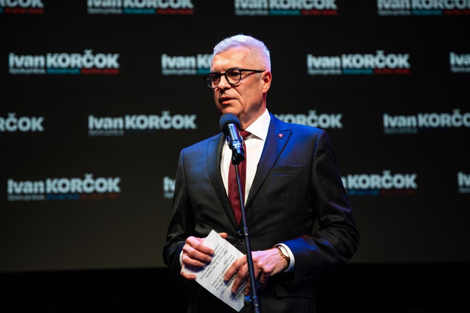 De prowesterse oppositiekandidaat Ivan Korcok werd met een nipte meerderheid verslagen.