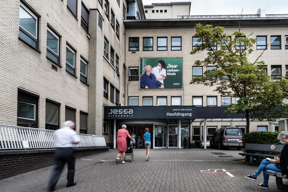 Het Jessa-ziekenhuis in Hasselt overweegt om zonnepanelen op het dak te leggen. 