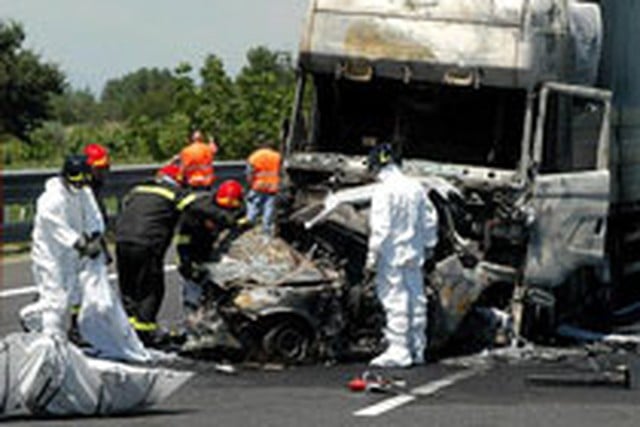 Drie Belgen omgekomen bij verkeersongeval in Italië | Het Nieuwsblad Mobile