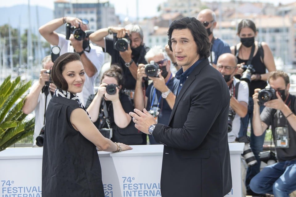 Adam Driver en Marion Cottilard in Cannes begin juli