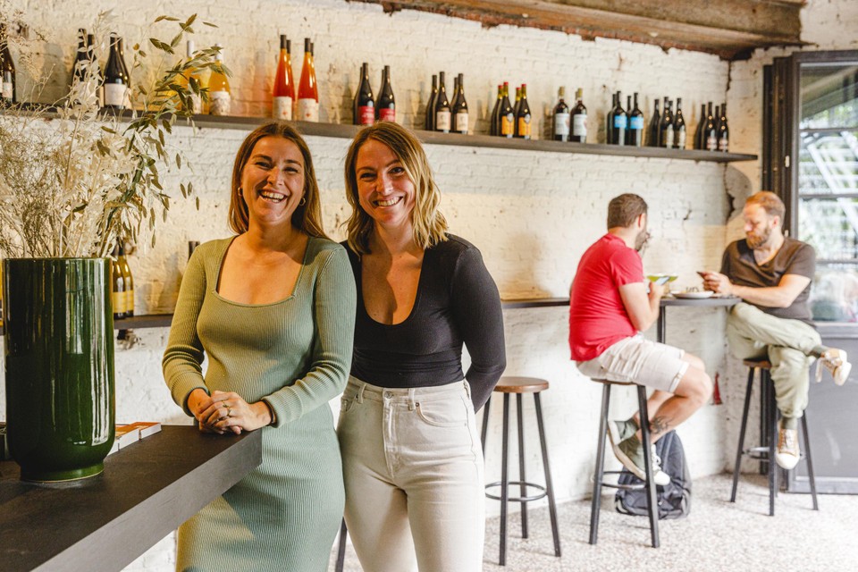 Camille en Boqion zijn tevreden met hun nieuwe vestiging. 