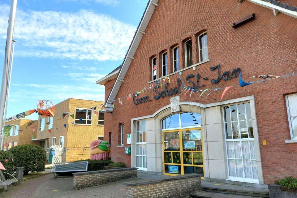 Vlak naast het huidige schoolgebouw van Sint-Jan bouwt het gemeentebestuur een splinternieuwe campus. 