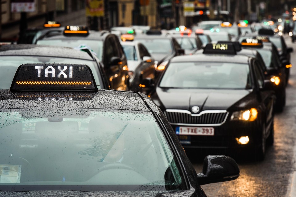 Taxichauffeurs betoogden tegen het vorige taxiplan, omdat daarin ruimte werd gelaten voor Uber 