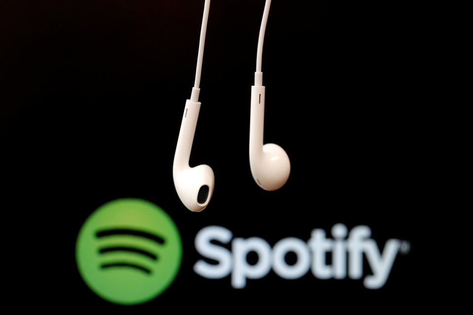 Spotify neemt maatregelen tegen desinformatie na vertrek van Neil Young en Joni Mitchell - Het Nieuwsblad