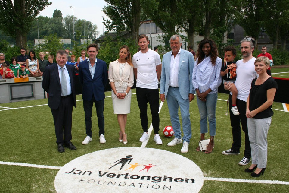 In het bestuur van de Jan Vertonghen Foundation zetelen ook ex-voetballer Piet Den Boer, regisseur Eric Van Looy, Jeroom en Elodie Ouedraogo  
