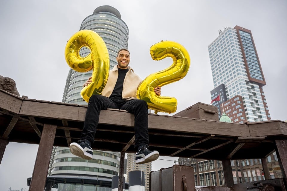 Na zijn vier doelpunten in de 92ste minuut gaat Cyriel Dessers voortaan als ‘Mister 92’ door het leven. “Er gaat in de wereld niets boven scoren. Als ik ooit stop, ga ik dat het meeste missen.”  