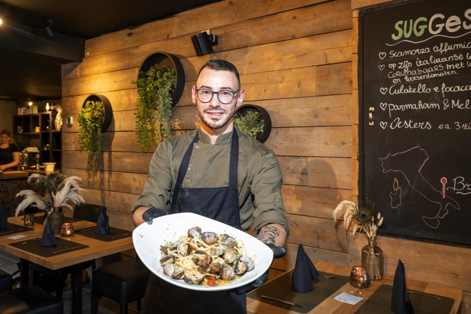 Chef Alex Salamino groeide op in Brindisi, Italië.