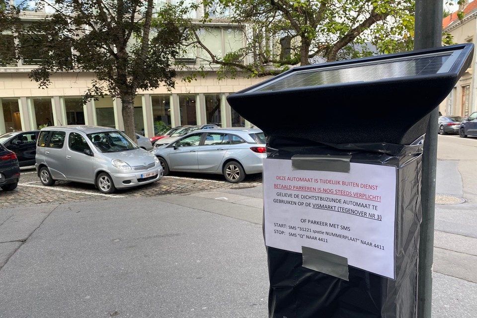 rook Getuigen Cater Het einde van cash betalen en eindeloos gratis kwartiertjes: nieuwe  parkeermeters worden geïnstalleerd (Leuven) | Het Nieuwsblad Mobile