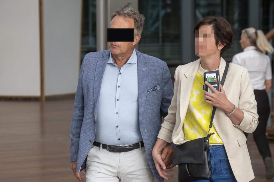 Former Dean Uantwerpen receives 1 year in prison with a delay for damage to sexual integrity and harassment at work (Antwerp)