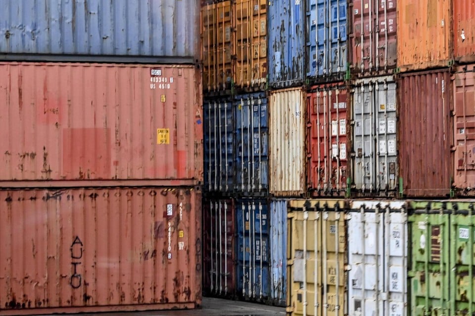 Nederlandse Uithaler (19) arrested that agent tried to drive in the port of Antwerp: « Several meters dragged » (Antwerp)