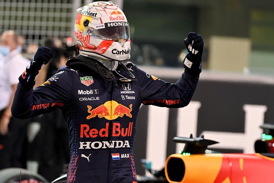 Max Verstappen deelt rivaal Lewis Hamilton tik uit na verovering polepositie: “Geweldig gevoel, van zondag het belangrijkste” | Het Nieuwsblad Mobile