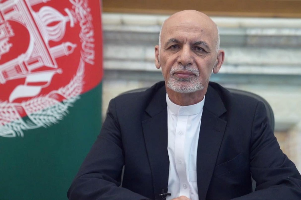 De taliban zouden akkoord geweest zijn met een overgangsperiode van twee weken voor ze Kaboel binnenvielen, terwijl President Ashraf Ghani tijdelijk op zijn post zou blijven.