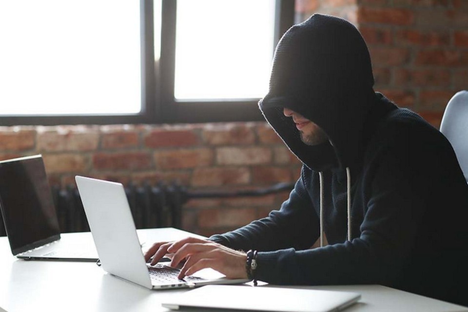 Online fraude is een lucratieve criminele activiteit geworden. 