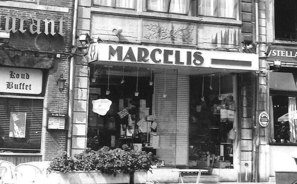 Marcelis begon in 1942 als papierhandel op de Grote Markt en is nu met Nicolas Derauw aan de vierde generatie toe.