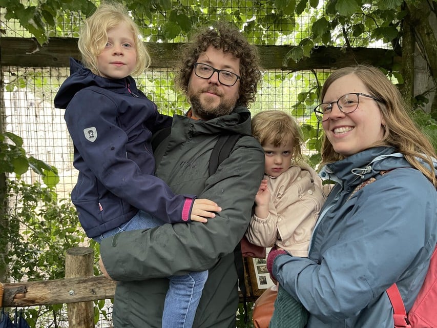 Ellen Maenhout (34) and Pieter Roelandt (34), parents of Franka (7) and Hella (3) from Lebbeke.