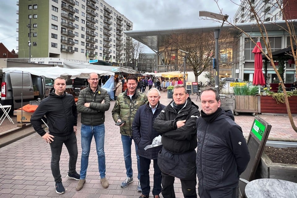 Afgevaardigden van handelaars, horeca en marktkramers hopen dat het stadsbestuur van Genk afziet van het geplande Stadsbos.