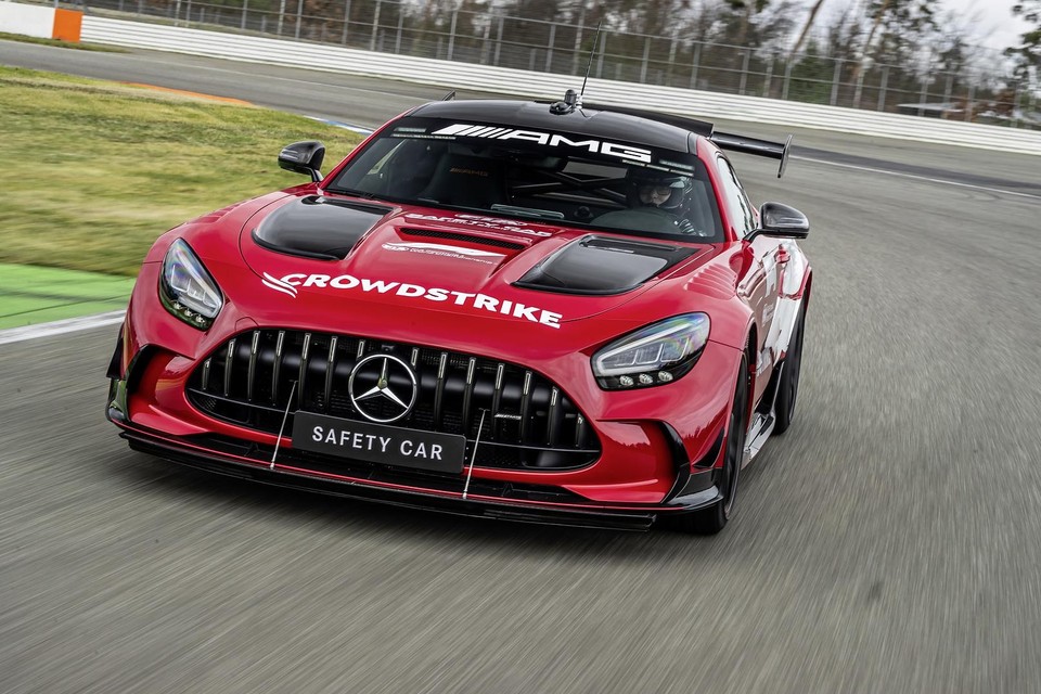 Mercedes F1 safety car 2022 