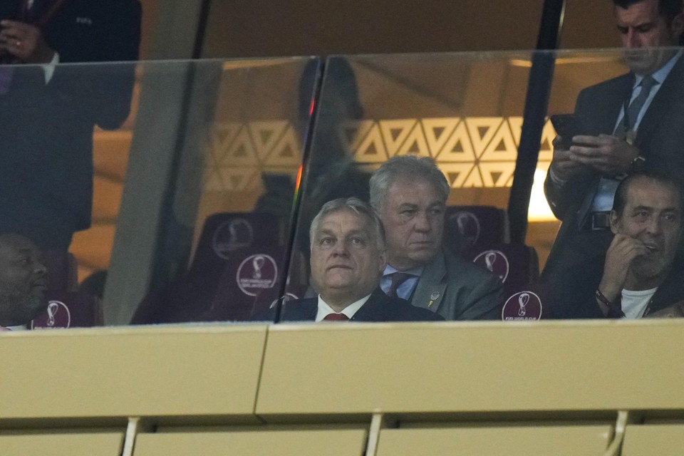 Viktor Orban (midden), de president van Hongarije. 