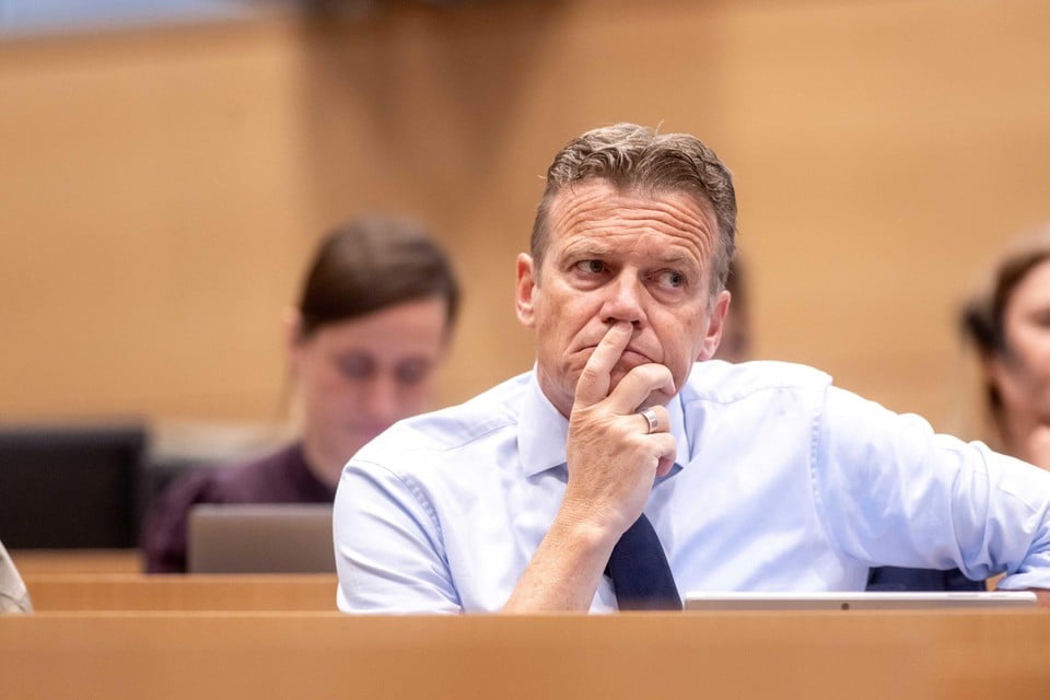 Ex-minister Paul van Tigchelt: « Prime Minister must help find a solution for magistrates »