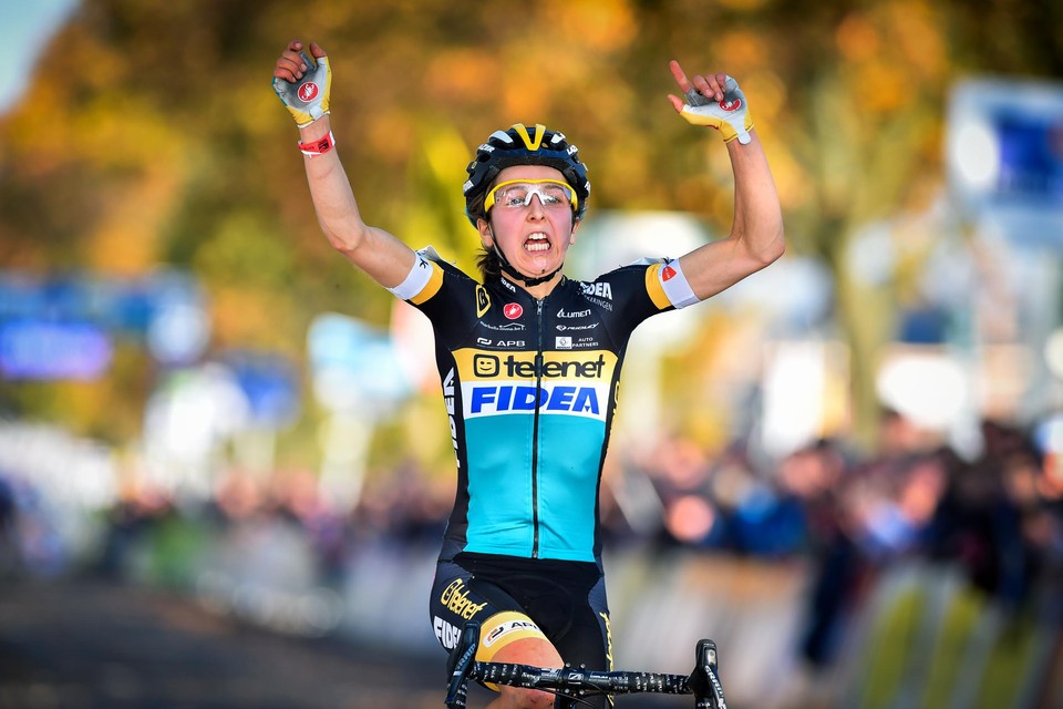 Jolien Verschueren, zegevierend op de Koppenberg (2015).