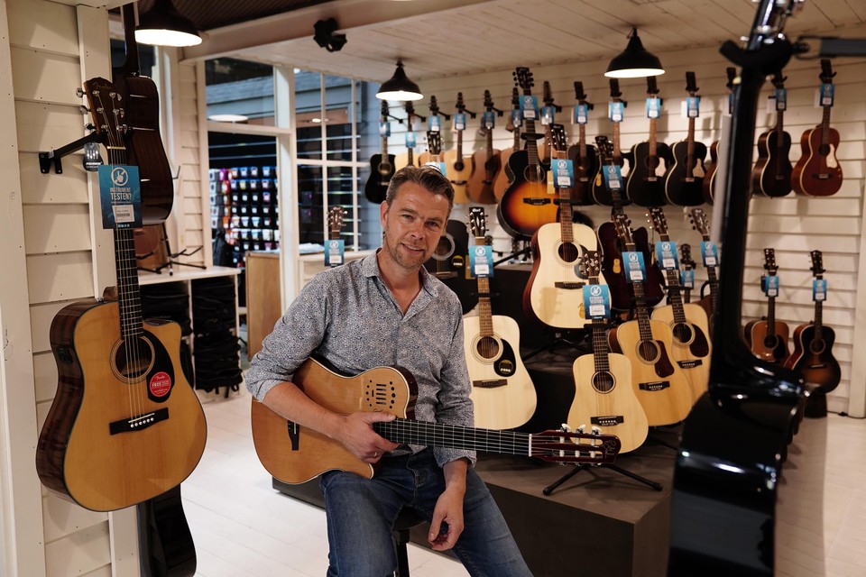 Enorme muziekwinkel geopend in Ledeberg: | Het Nieuwsblad Mobile