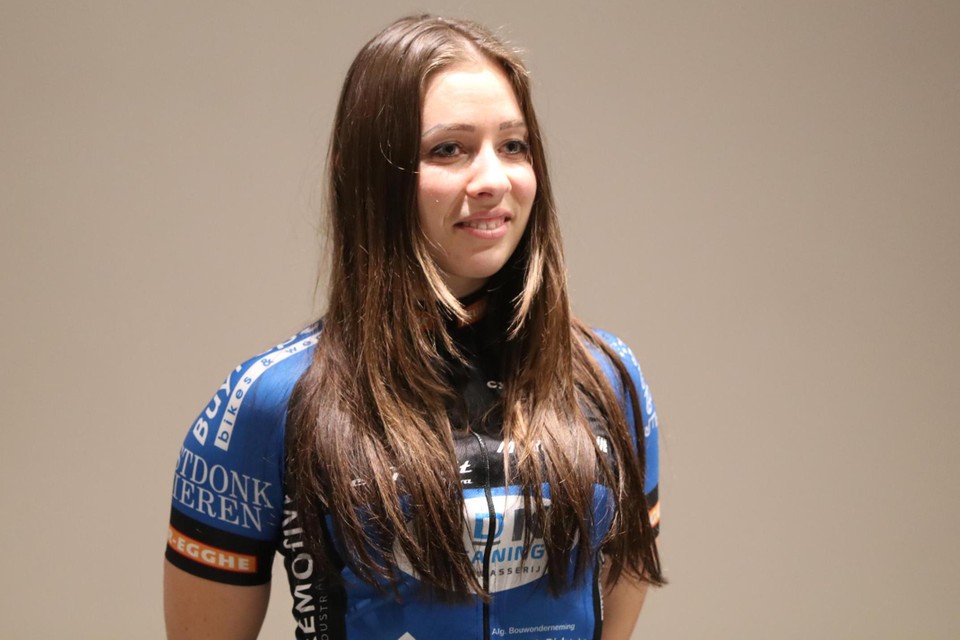 Yoica De Kock wil als G-sporter haar wielerloopbaan verderzetten en ze wordt ondersteund door Hoop op Zegen.
