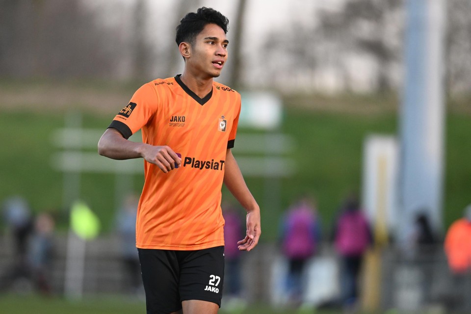 Ferdinan Marselino is een van de jongeren die hun kans krijgen bij SK Deinze.
