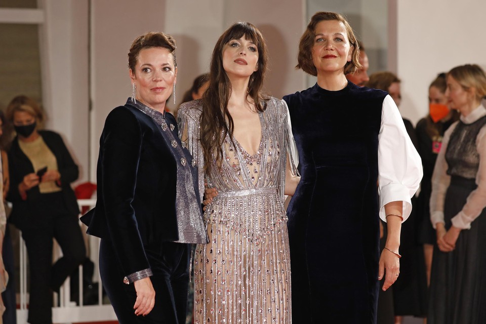 Olivia Colman, Dakota Johnson en Maggie Gyllenhaal spelen alledrie mee in .
