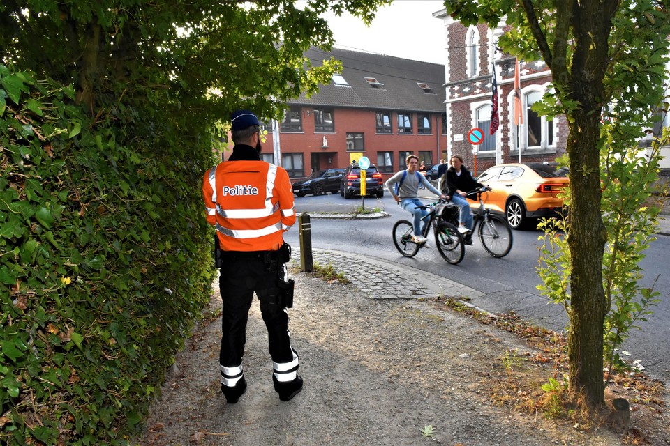 De politie controleerde al twee keer in de buurt van de scholen Kinderland en Don Bosco.