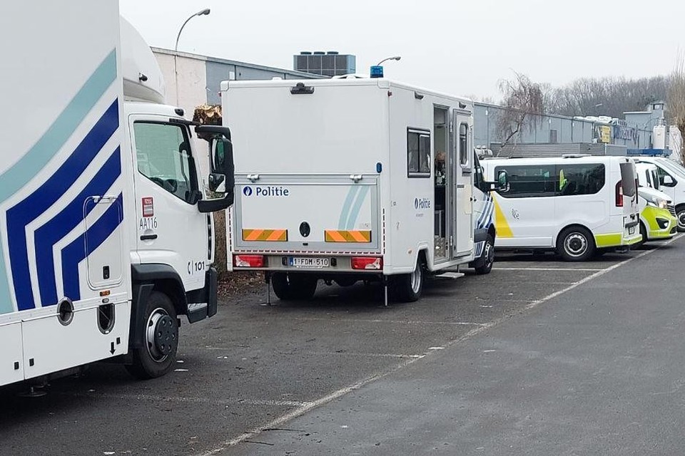 De Antwerpse politie heeft woensdag een gezamenlijke verkeersactie gehouden met de politie van Schoten, de Douane, de verkeerspolitie en de mobiele eenheid. 