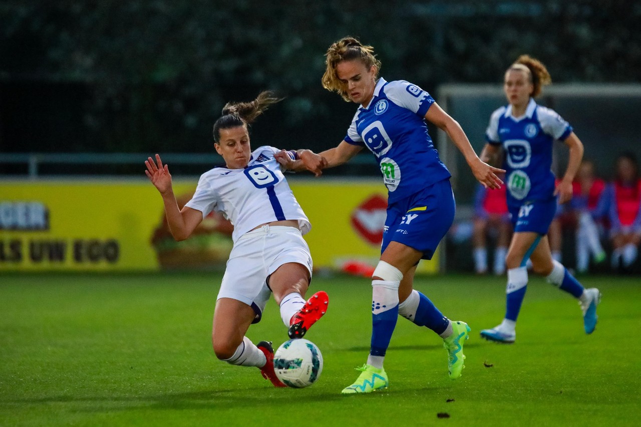 RSC ANDERLECHT VS CLUB YLA Lore Jacobs (9) of Anderlecht pictured during a  female soccer game