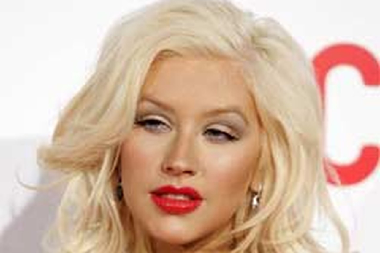 Christina Aguilera nog rondborstiger | Het Nieuwsblad Mobile