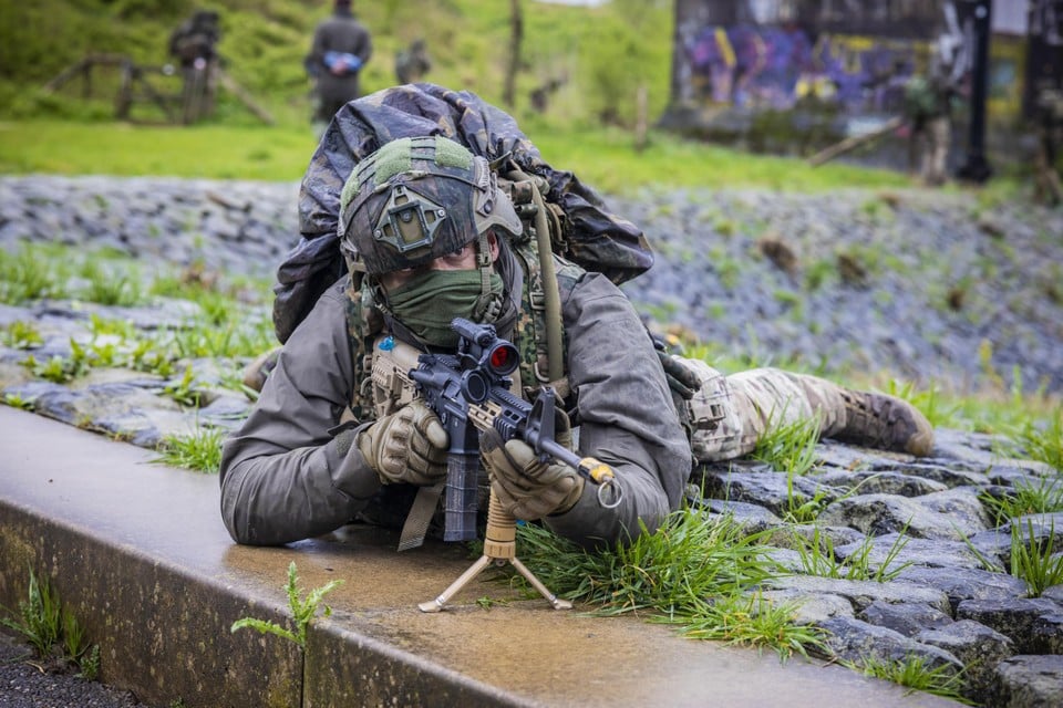 For extra investments and a European army, against its own nuclear weapons: the Flemish person thinks about Defense