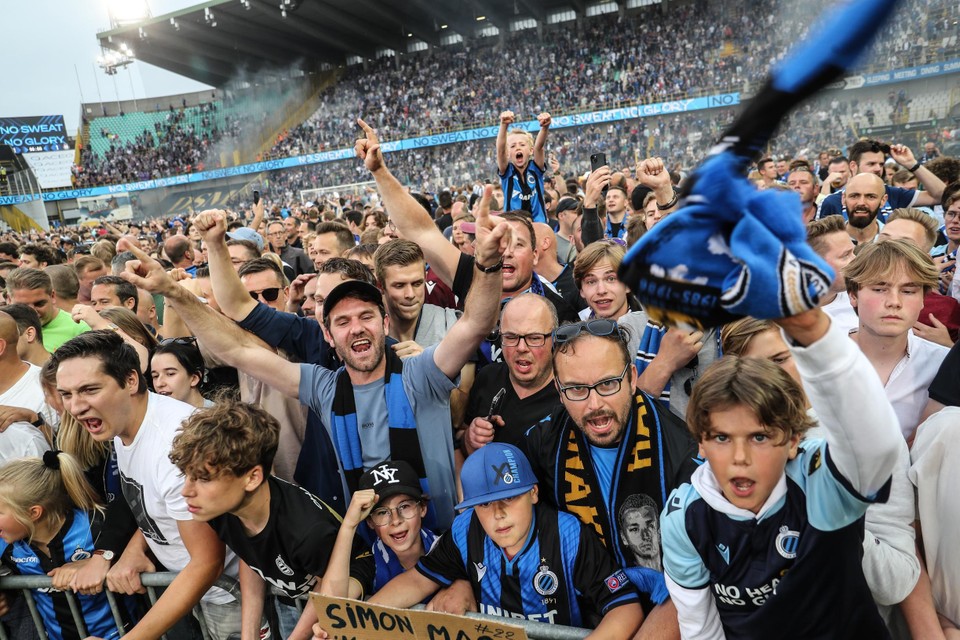 Club Brugge-fans plannen nu al veldbestorming op Facebook