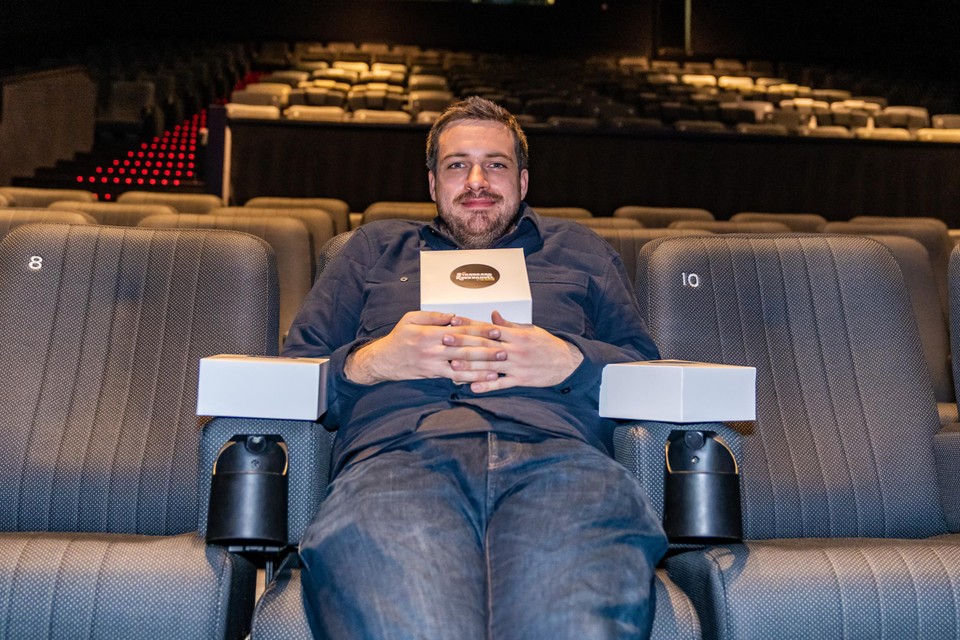 Lukas Lelie deelde op sociale media een eerste foto met zijn pasgeboren zoontje. 