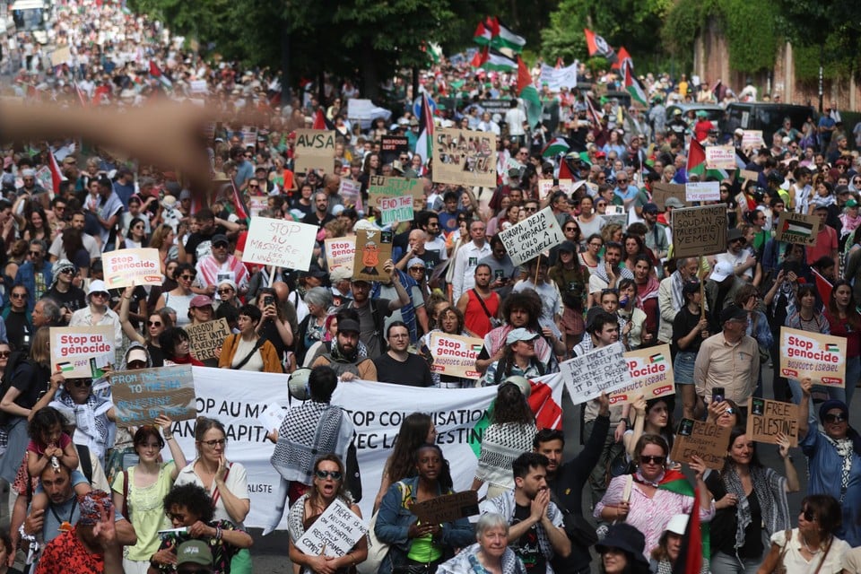 Still no white smoke about war in Gaza
