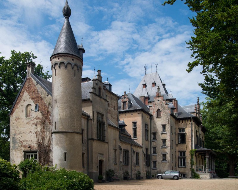 Het sprookjesachtige, bijzonder authentieke kasteel van Westmalle.  