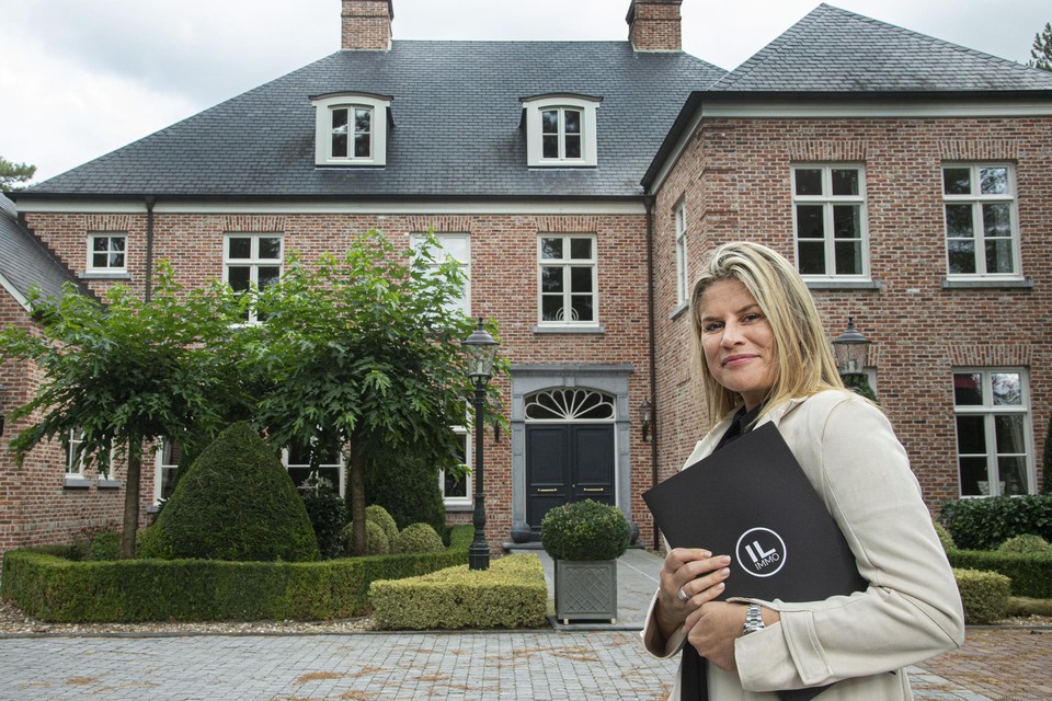 Verkeerd Karu routine Makelaar ziet omzet verdubbelen: “Gezinnen kopen weer groter, huis mét tuin”  (Oud-Turnhout) | Het Nieuwsblad Mobile