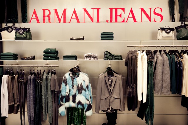 riem Wafel Promotie NIEUW. Armani Jeans in de Leysstraat (Antwerpen) | Het Nieuwsblad Mobile
