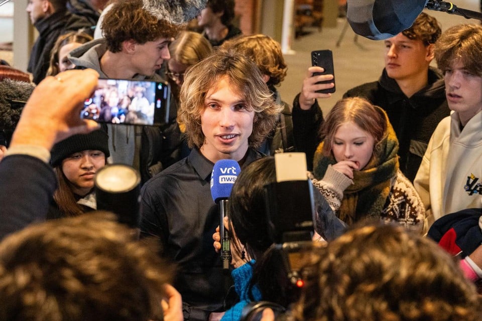 YouTuber Acid gets video in which he calls the name convicted student offline, investigators want to know how he got images (Blankenberge)