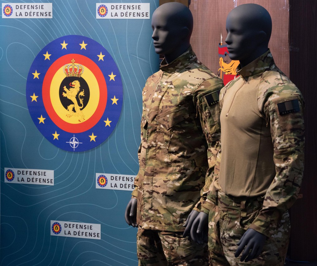 salaris Reactor Wrok Dit zijn de nieuwe uniformen van het Belgisch leger: “Plicht van Defensie  om comfortabel en veilig uniform aan te bieden” | Het Nieuwsblad Mobile