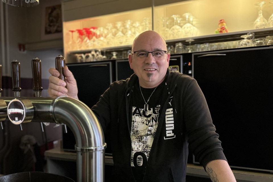 Victor Guldentops (60) tapt zijn laatste pinten in café ’t Fixke.