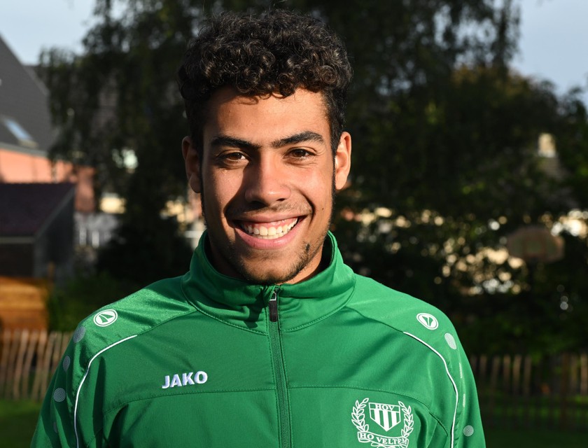 Enzo Roosen scoorde vijf keer tegen Pirate Leuven en mag zich nog minstens tot de volgende speeldag de beste schutter van Vlaams-Brabant noemen.  
