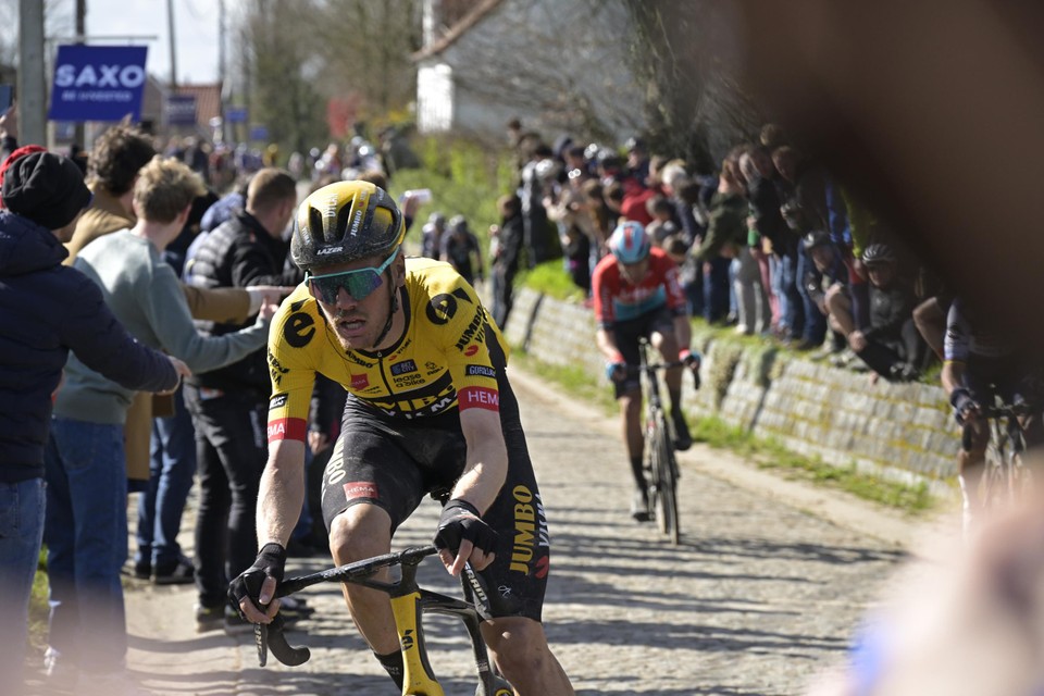 “Ik kan zeker mijn eigen kans gaan in de Ronde, maar het is wel duidelijk dat Wout de absolute kopman is”, aldus Van Baarle.