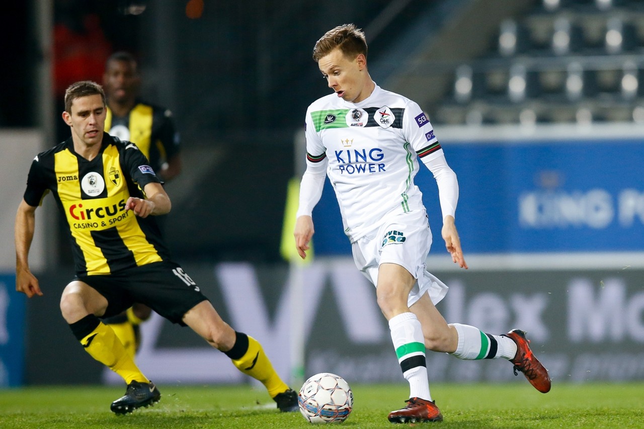 Opsteker voor Oud-Heverlee Leuven tegen Anderlecht, Maertens is