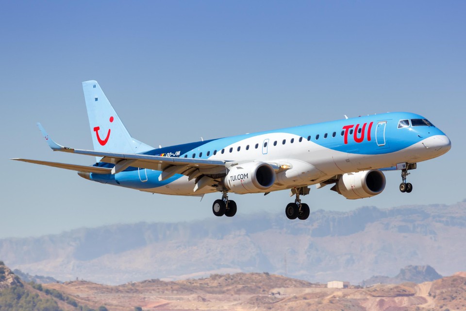 Самолет TUI приземлился в Малаге. 