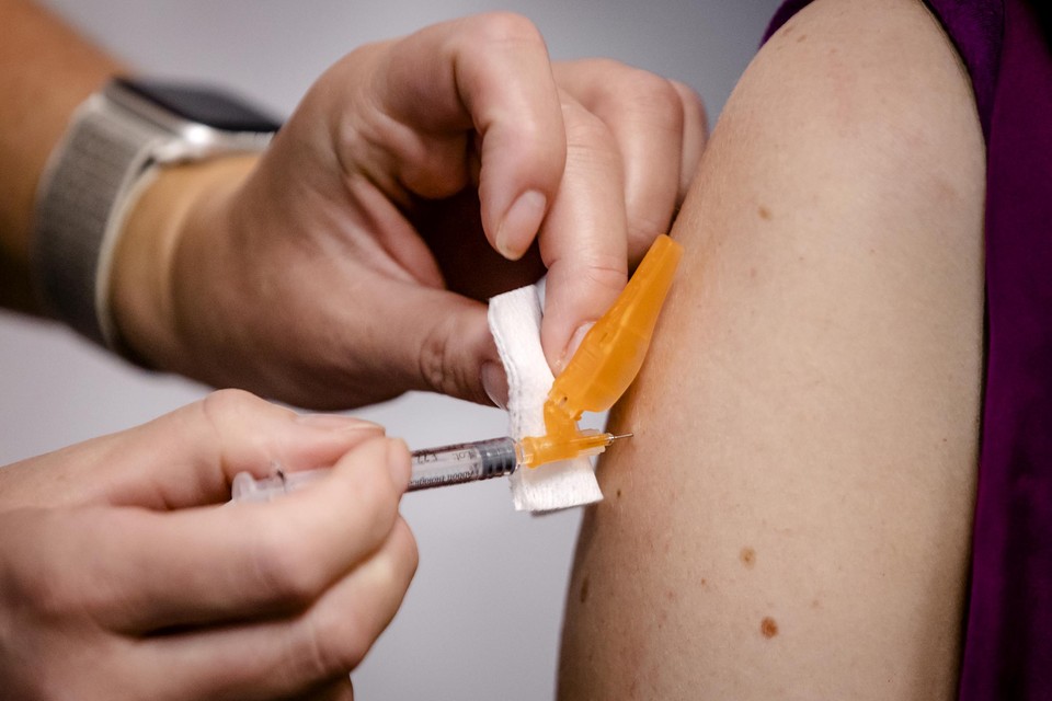 Wie tot de risicogroepen hoort, betaalt slechts  2,65 of 4,08 euro voor het griepvaccin. 