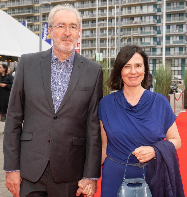 Tv-maker Bruno Wyndaele en zijn partner Jes, die samen het productiehuis De Filistijnen leiden. 